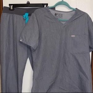 Figs Scrubs. Medium Bottom. Large Top.